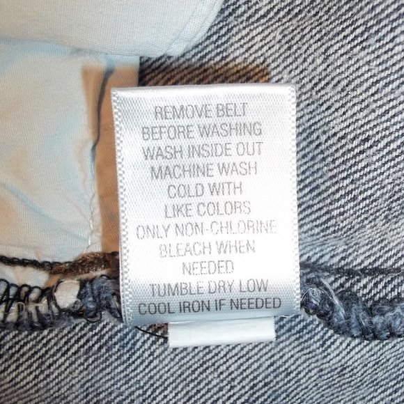 Dana Buchman Womens Denim Capris Cropped Jeans Size 10 Five Pockets Casual Blue - Picture 7 of 7